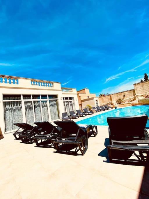 Velver Mansion, Malta - Luxury Villa With Pool Naxxar Exterior photo