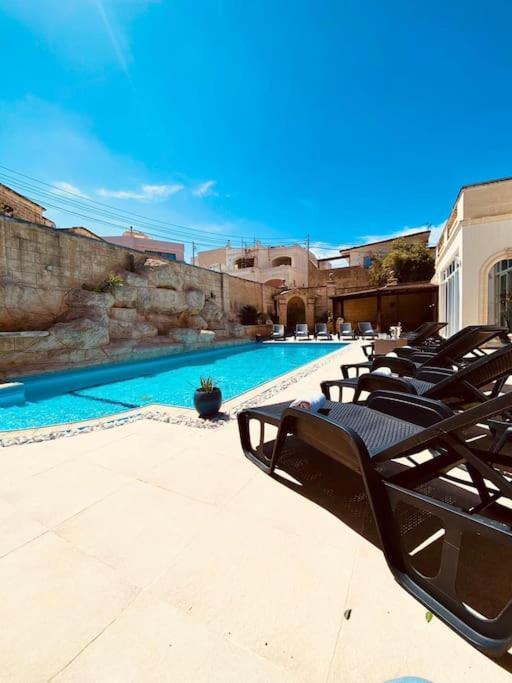 Velver Mansion, Malta - Luxury Villa With Pool Naxxar Exterior photo