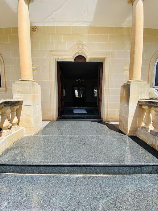 Velver Mansion, Malta - Luxury Villa With Pool Naxxar Exterior photo